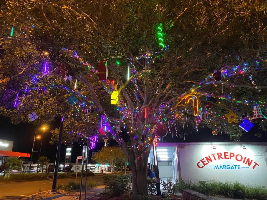 Margate Christmas Tree 2025 - Install for City of Moreton Bay - Mainline Electrics